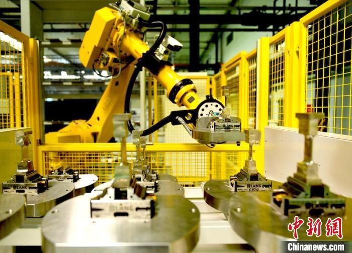 ���߻�е�˰����깤ҶƬ�������� ��